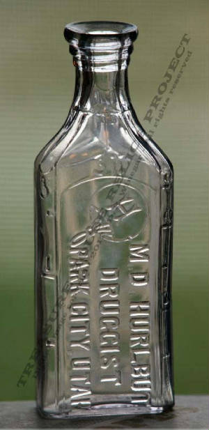 BOTTLE_PARK_CITY_UTAH_M_D_HURLBUT_DRUGGIST_2_EMBOSS.jpg