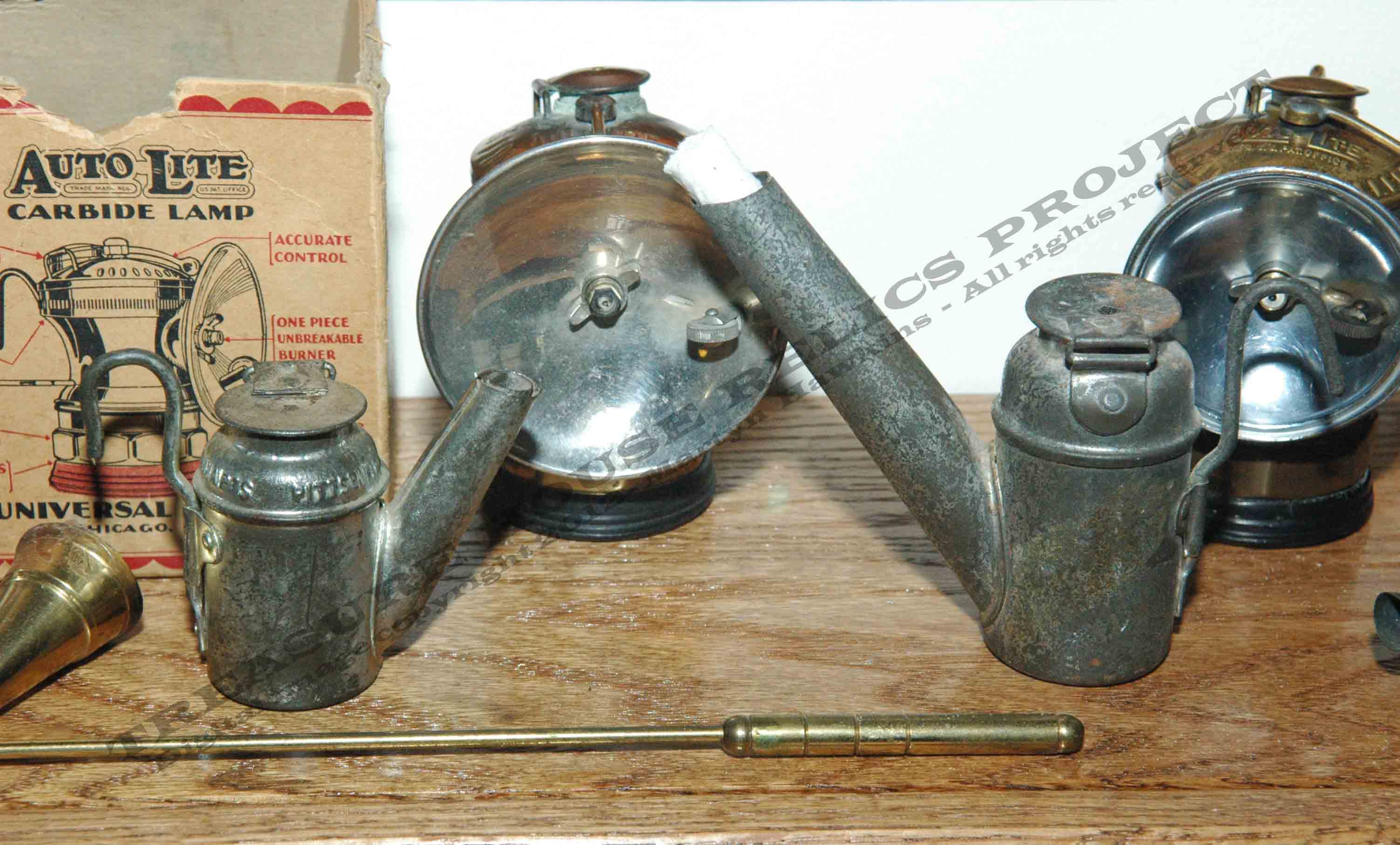 TEA_POT_MINERS_LAMPS_001_emboss.jpg